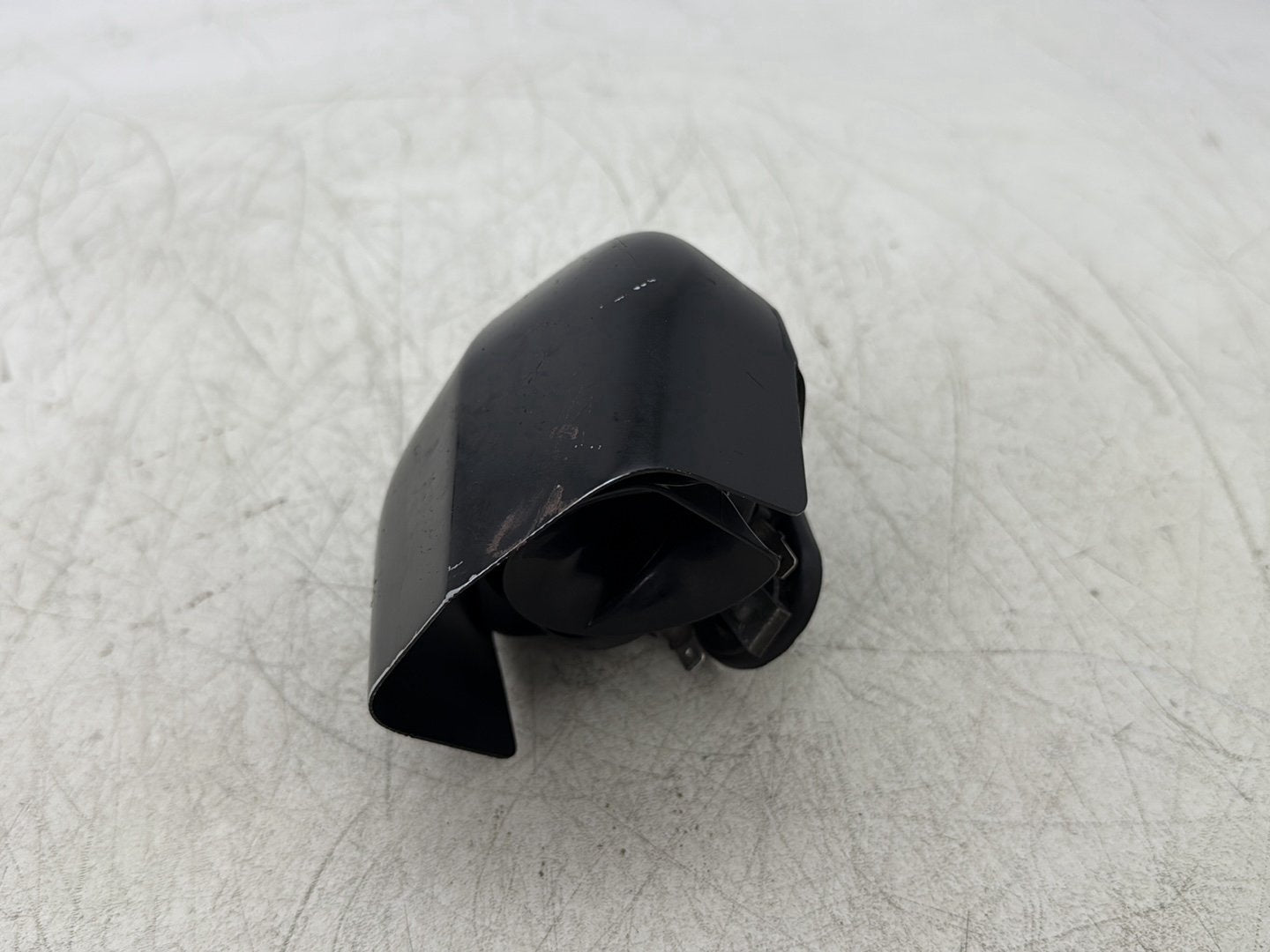2004 Harley Road King Touring Custom FLHRSI OEM Signal Horn Klaxon Beep