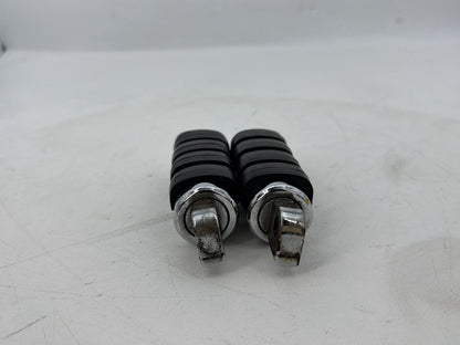 1999 - 2006 Harley-Davidson Softail Heritage Passenger Left & Right Foot Pegs Kuryakyn Small ISO-Pegs