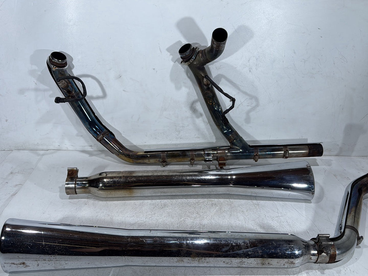 2007 Harley Electra Glide Touring Ultra OEM Exhaust Header Pipes Muffler