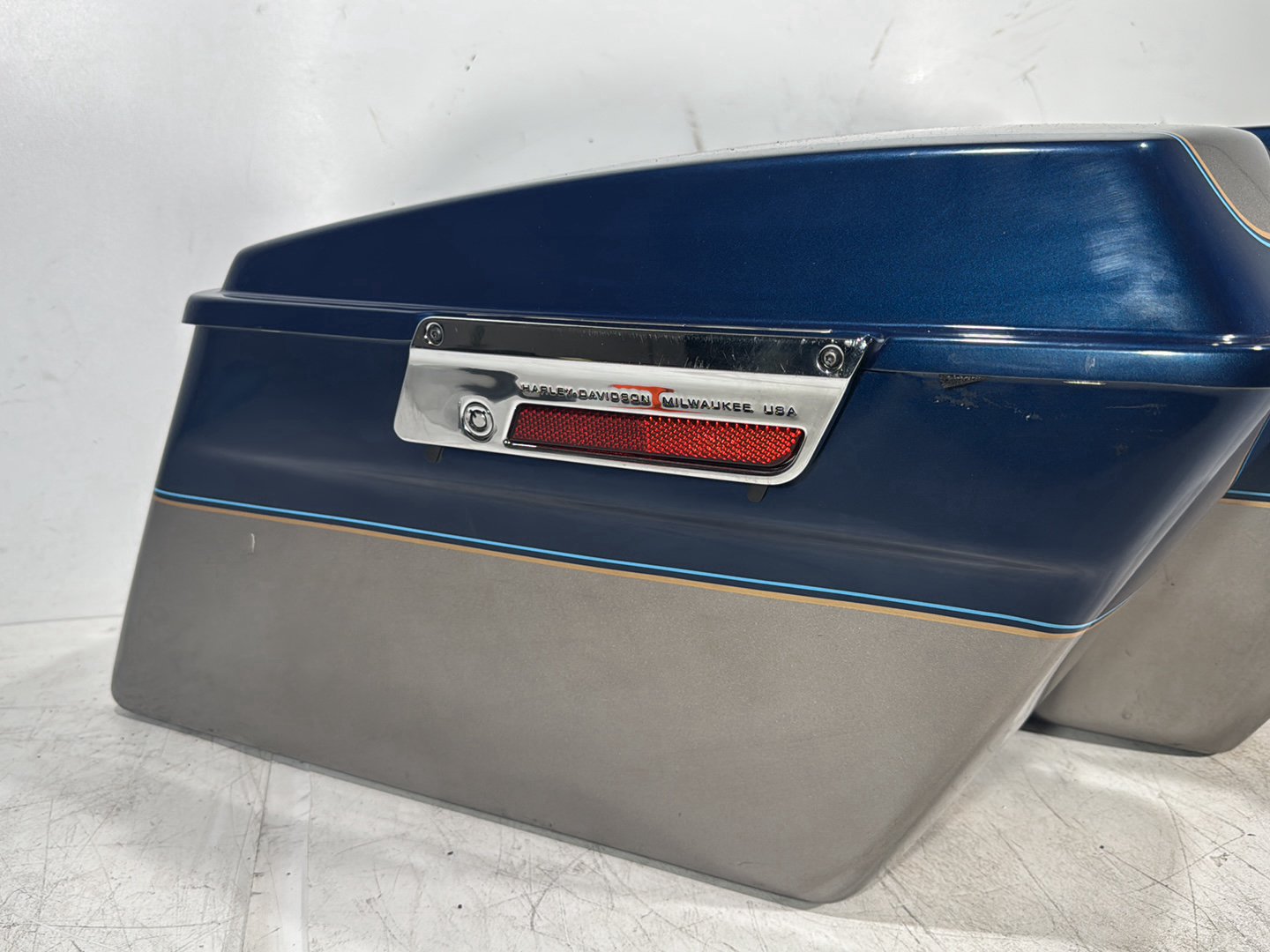 1998 Harley Touring FLHTCUI Electra Glide Ultra OEM Left Right Saddlebags Luggage NOKey