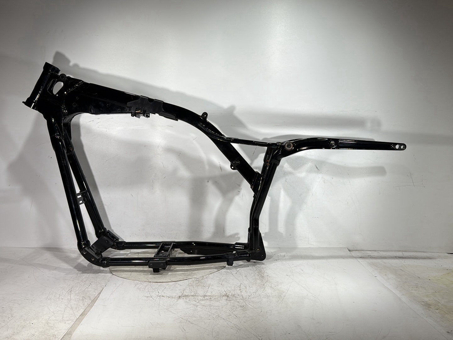 2012 Harley Dyna Super Glide Custom FXDCI OEM Body Main Frame Chassis SLVG
