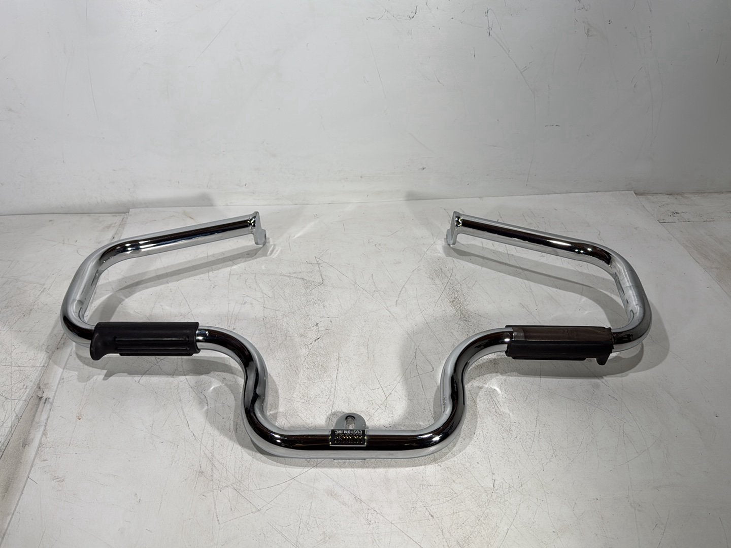 2015 Harley Dyna Low Rider FXDL OEM Engine Highway Crash Bar Guard Mustage