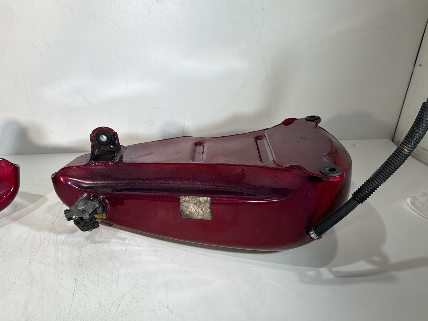 1986 - 1998 Harley-Davidson Softail Heritage Classic Fuel Gas Tank Gasoline Reservoir 61228-97 , 61426-97