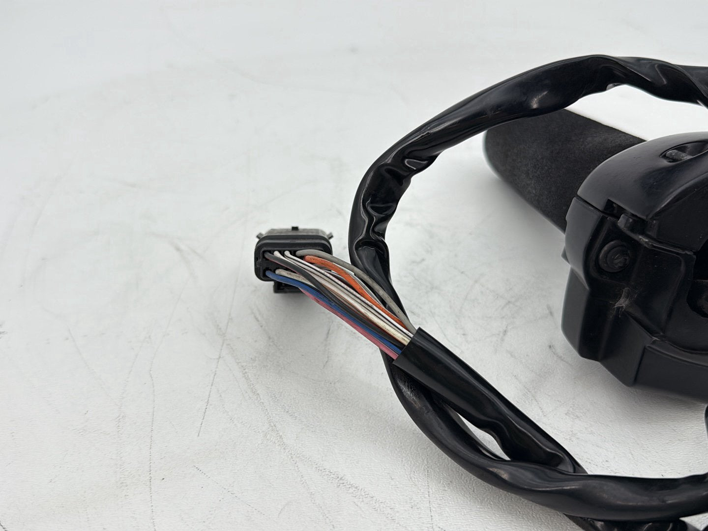 2007 - 2016 Harley-Davidson Touring Electra Glide Ultra Right Engine Start Kill Switches Controls