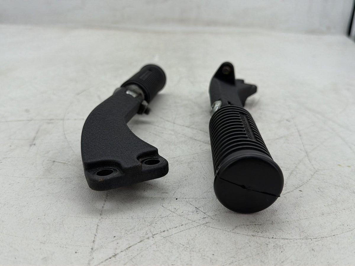 2014 Harley Dyna Low Rider FXDL OEM Passenger Left & Right Foot Pegs