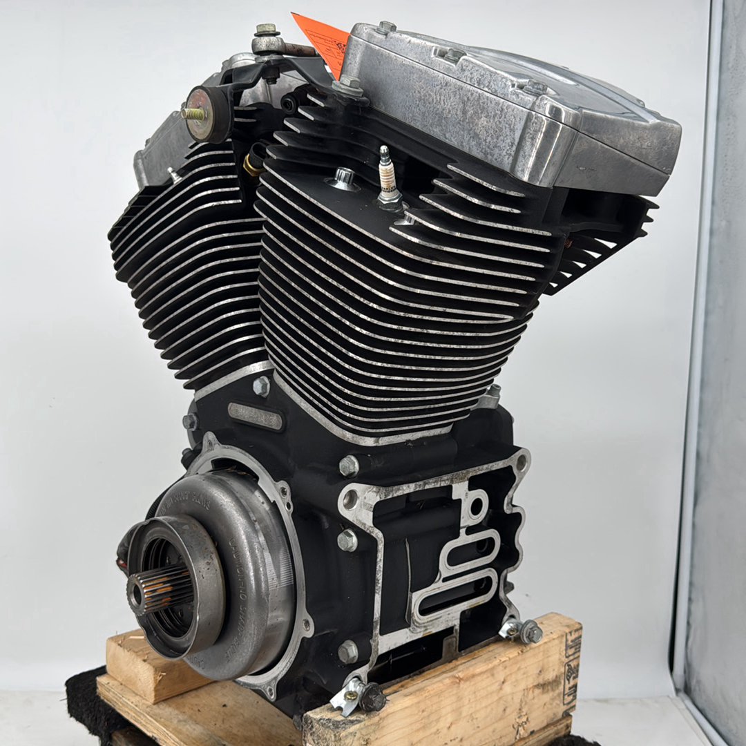 2006 - 2017 Harley-Davidson Dyna Street Bob EFI Twin Cam 88 Engine Motor 19587-06