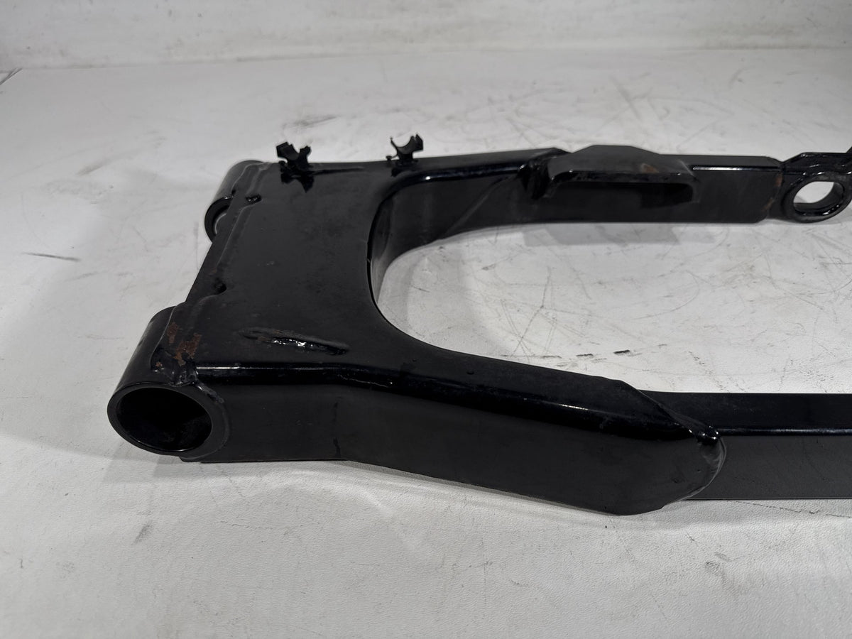 2006 Harley Street Glide Touring FLHX OEM Rear Fork Swingarm Swing Arm