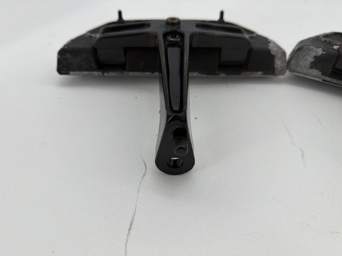 2006 Harley Electra Glide Touring Classic OEM Left & Right Passenger Floorboard Foot Rest