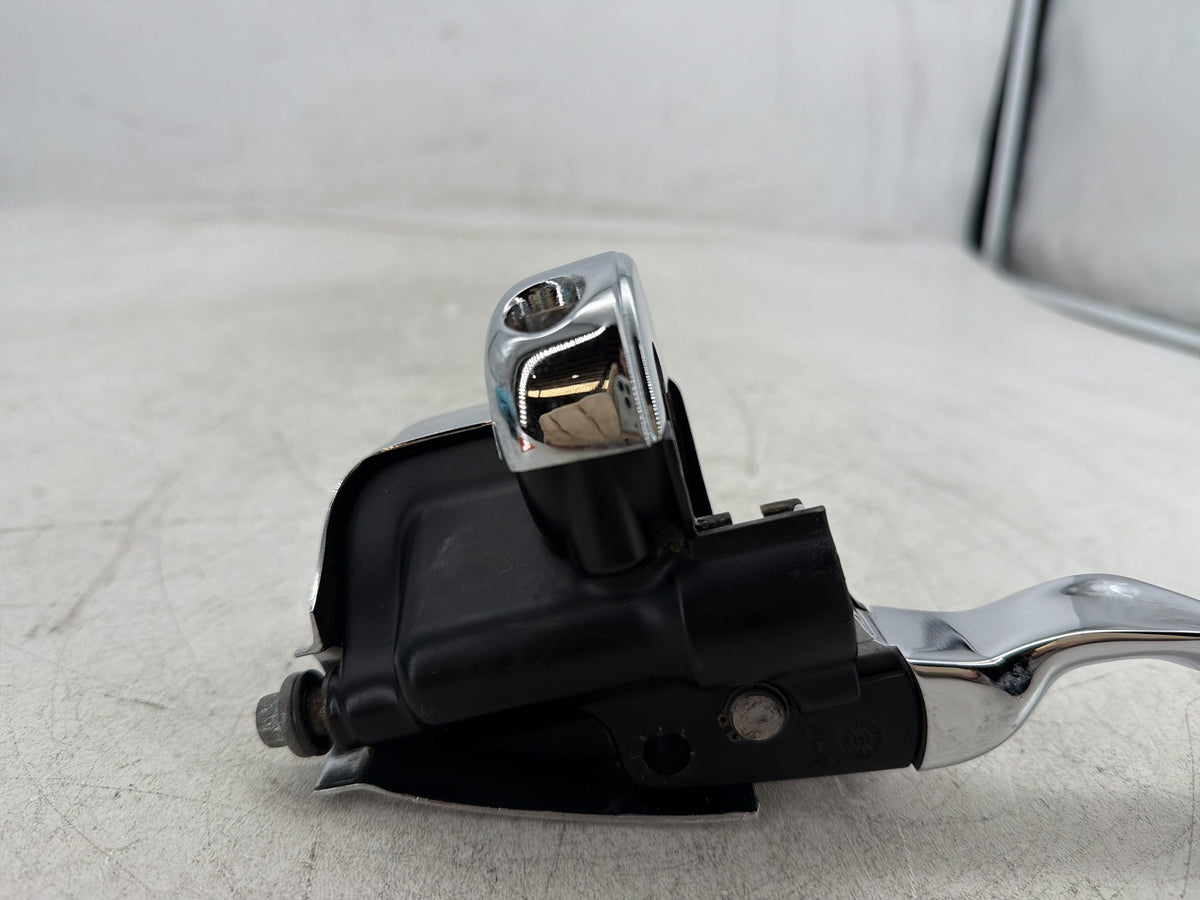 2004 Harley Electra Glide Touring OEM Front Right Brake Lever Master Cylinder