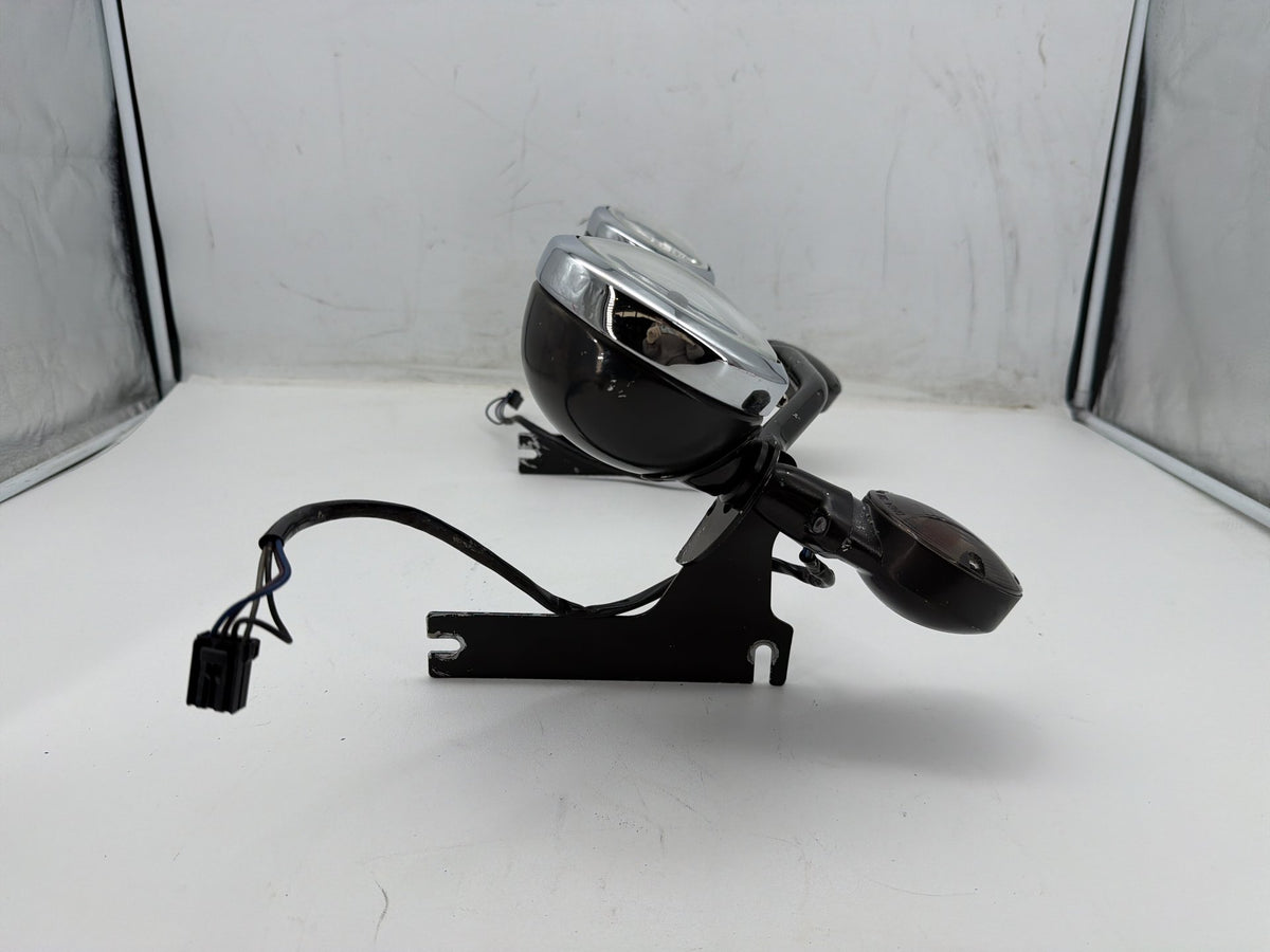2006 Harley Electra Glide Touring Classic OEM Front Turn Signal Indicators Aux Light Bar