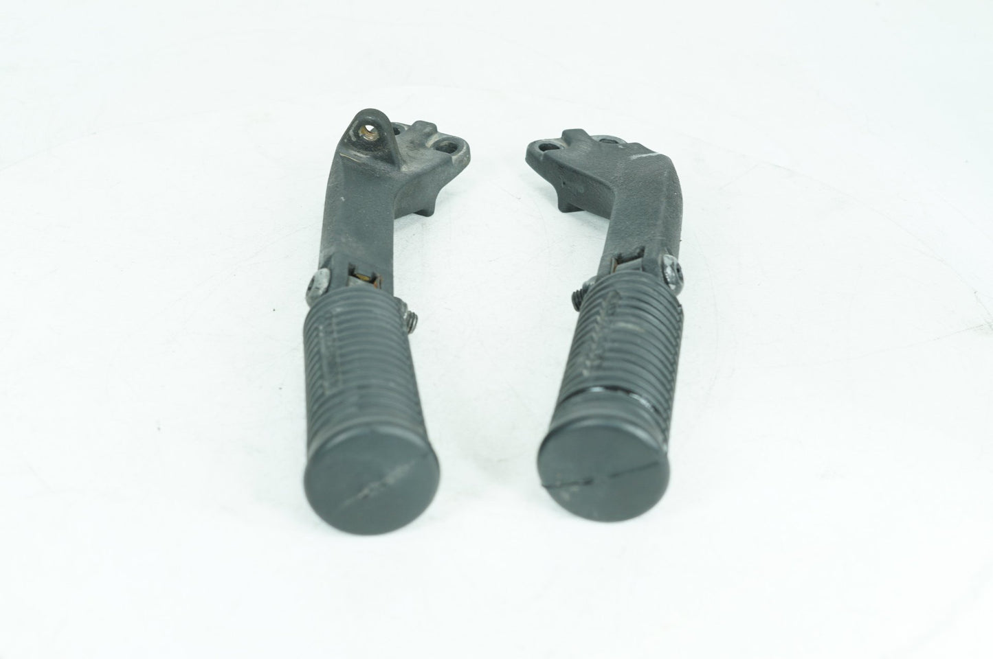 2007 - 2017 Harley-Davidson Dyna Wide Glide Passenger Left & Right Foot Pegs  	49224-06A