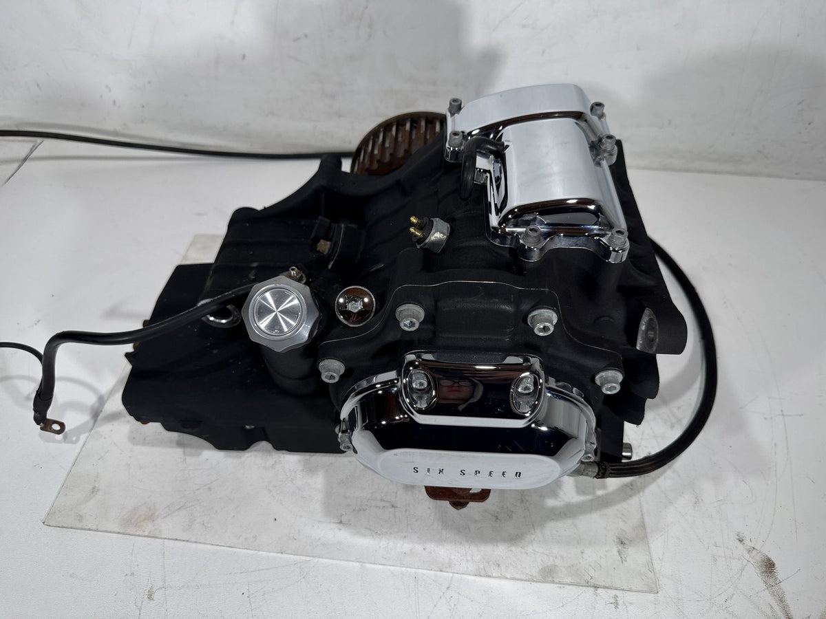 2011 Harley Road King Touring FLHR OEM 6 Speed Transmission Gearbox