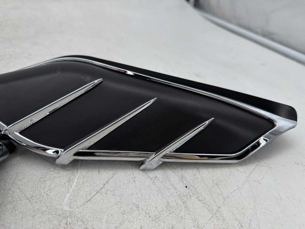 15 Harley Electra Glide Touring Ultra OEM Left Right Flare Wind Deflector Cover