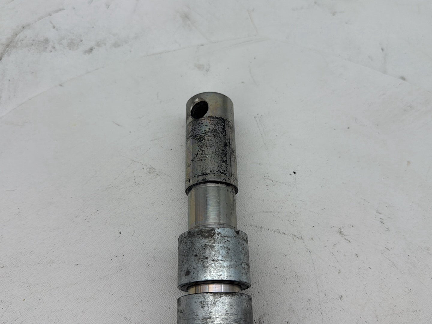 2007 Harley Street Glide Touring FLHX OEM Front Wheel Axle Bolt Shaft