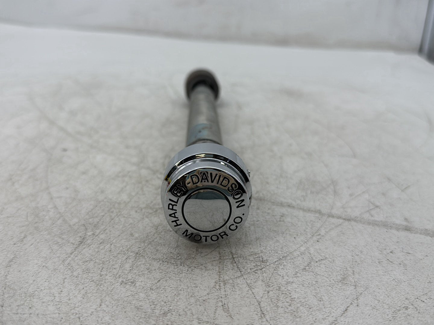 2013 Harley Heritage Softail Classic FLSTC OEM Front Wheel Axle Bolt Shaft