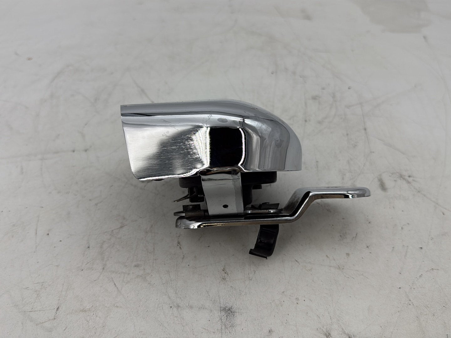 2002 Harley Heritage Softail Classic FLSTC OEM Horn Signal Klaxon Chrome Cover