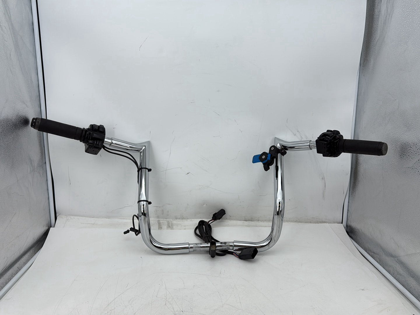 11 Harley Electra Glide Ultra FLHTK OEM Handlebars Left Right Switches Controls
