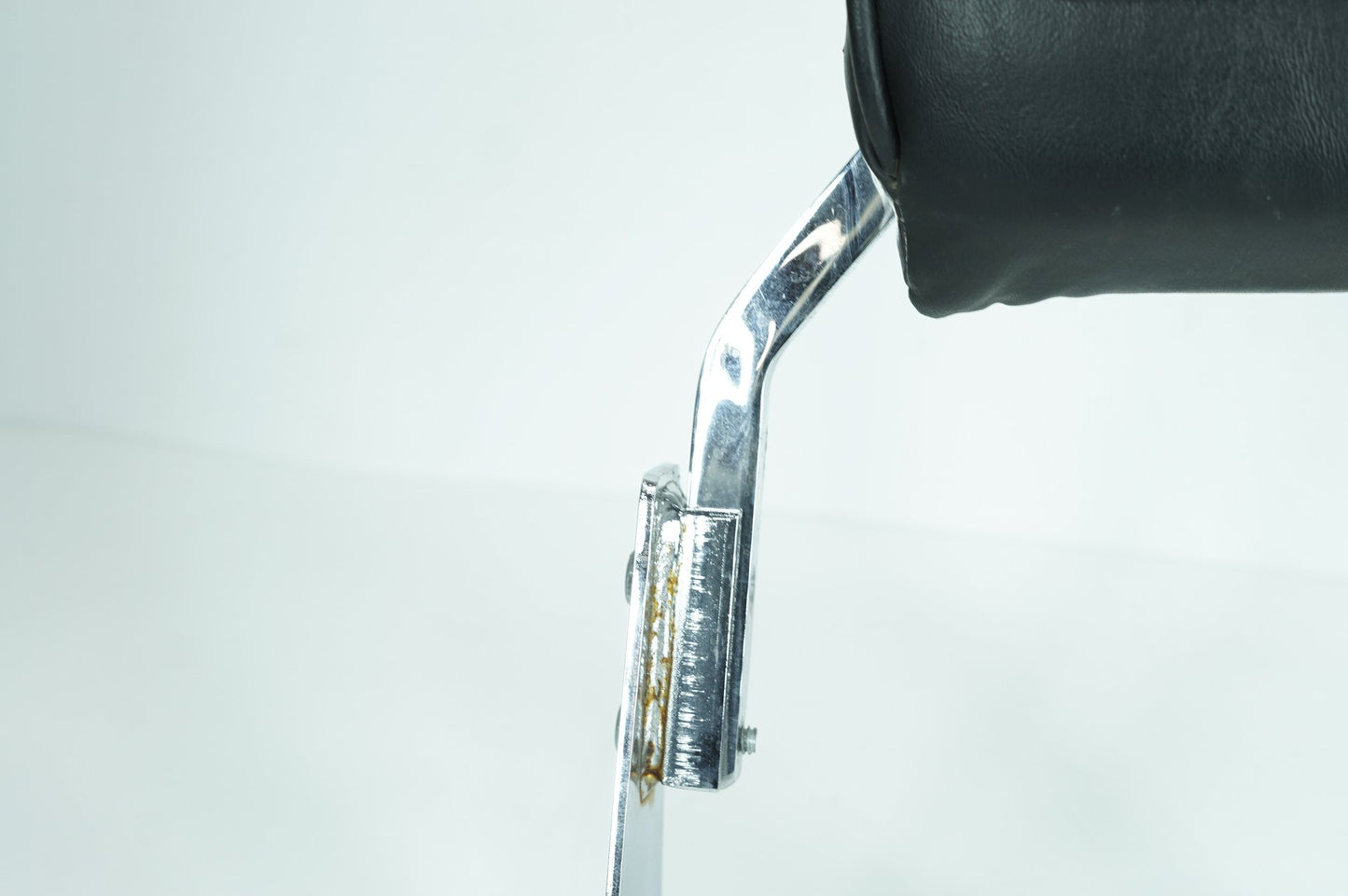 2013 - 2022 Harley-Davidson Sportster Custom Rear Sissy Bar w/ Backrest Cushion Pad 52866-06