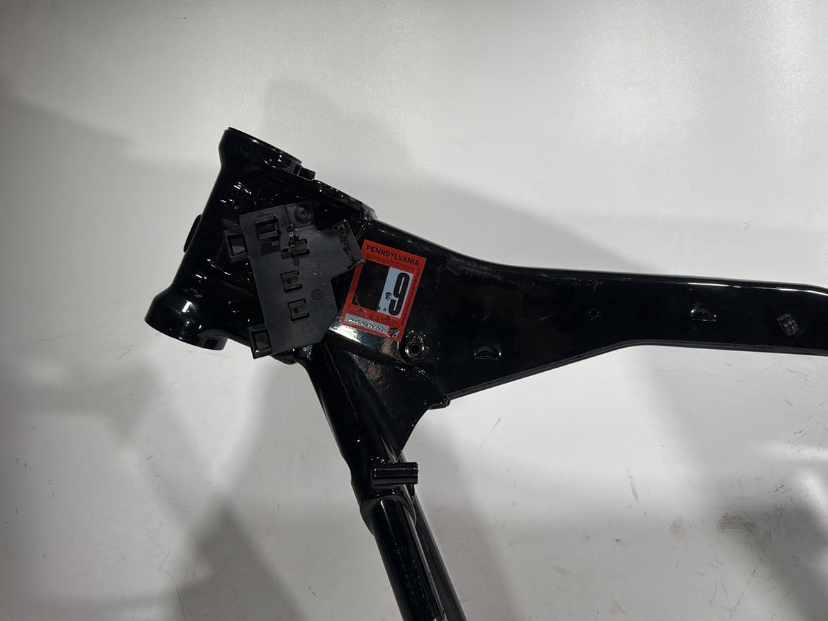 2022 Harley Road King Touring FLHR OEM Body Main Frame Chassis SLVG