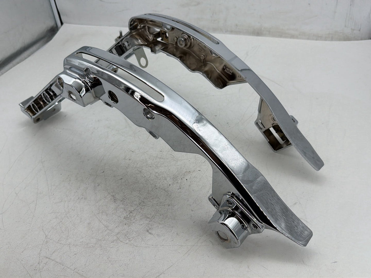 2014 Harley Street Glide Touring FLHXS OEM Left Right Saddlebag Fender Struts Brackets