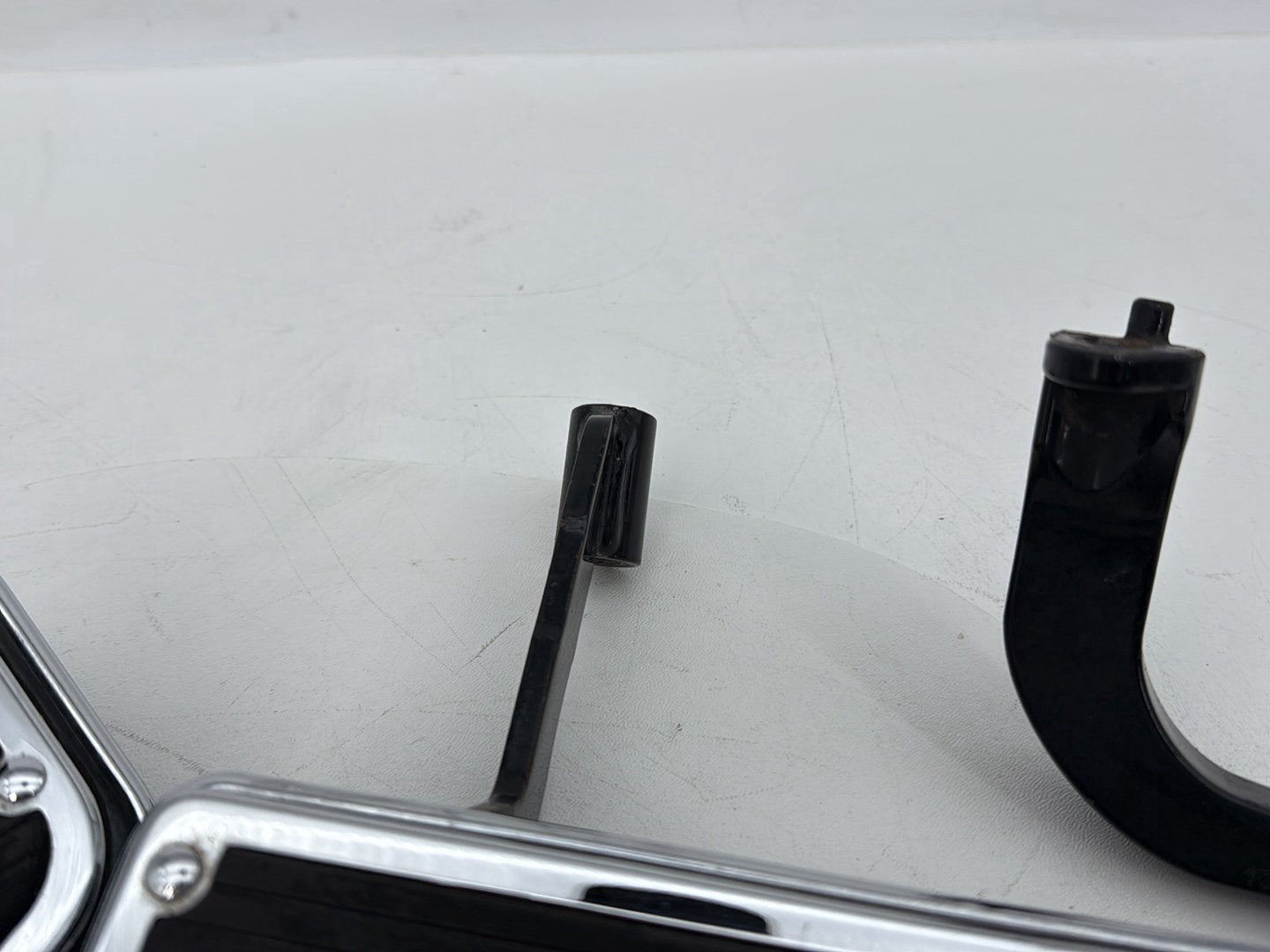 2007 - 2011 Harley-Davidson Touring Electra Glide Ultra Left Right Driver & Pass Floorboard Foot Rest 50621-06