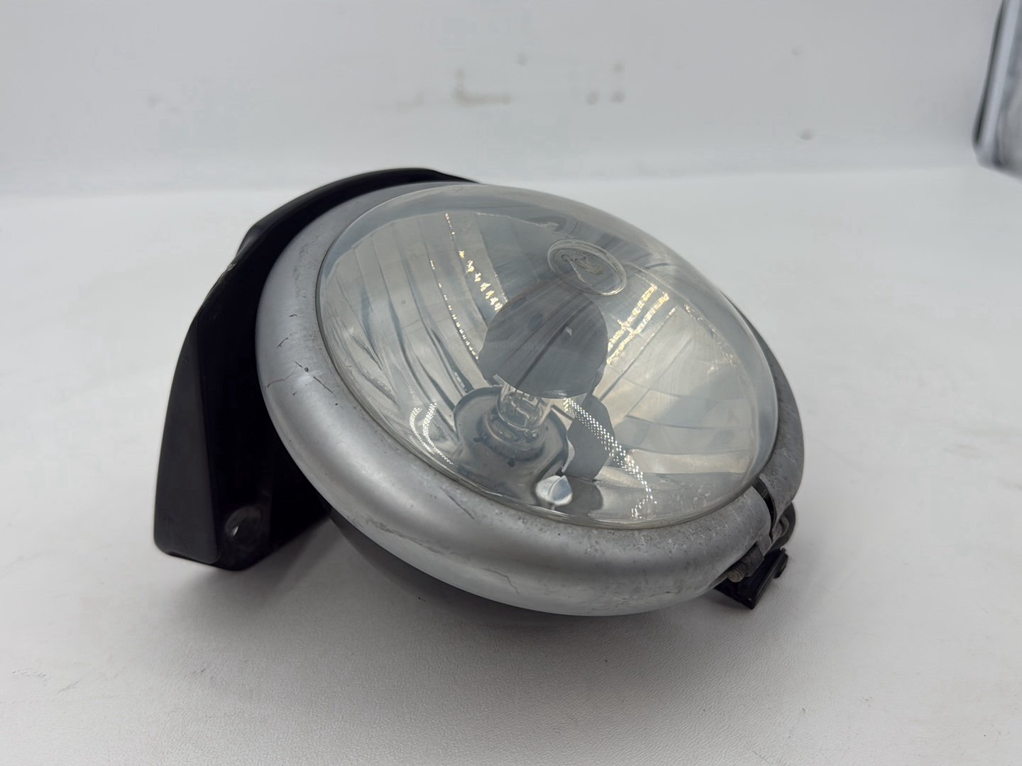 2004 - 2022 Harley-Davidson Sportster 1200 Nightster Headlight Headlamp Head Light Halogen 69774-07A