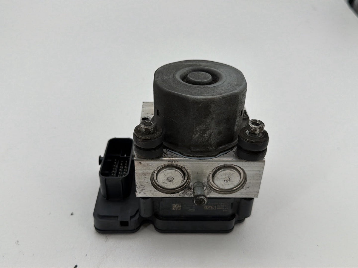 2014 Harley Electra Glide Touring Ultra OEM ABS Brake Pump & Control Module