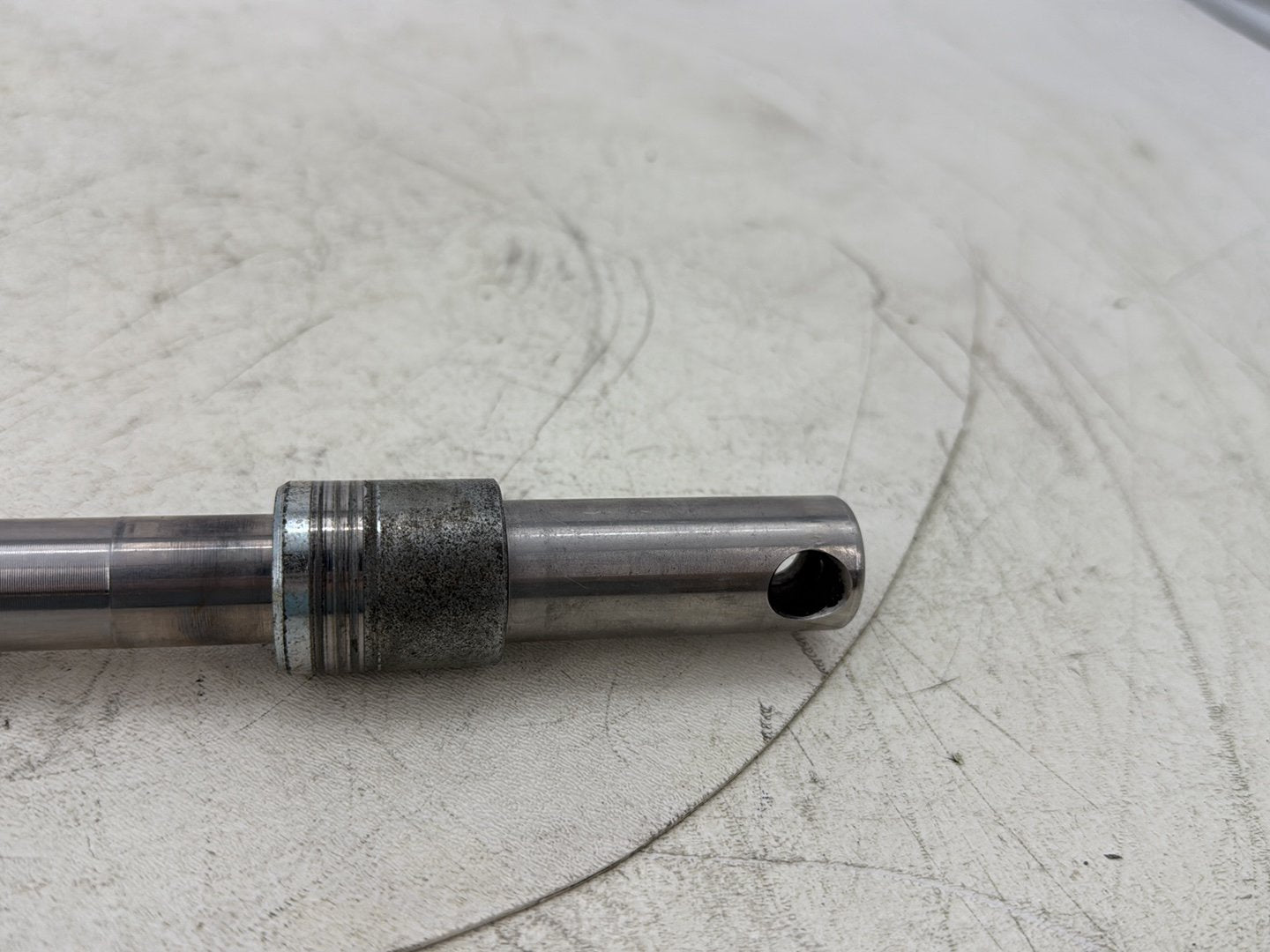 1998 Harley Touring FLHTCUI Electra Glide Ultra OEM Front Wheel Axle Bolt Shaft