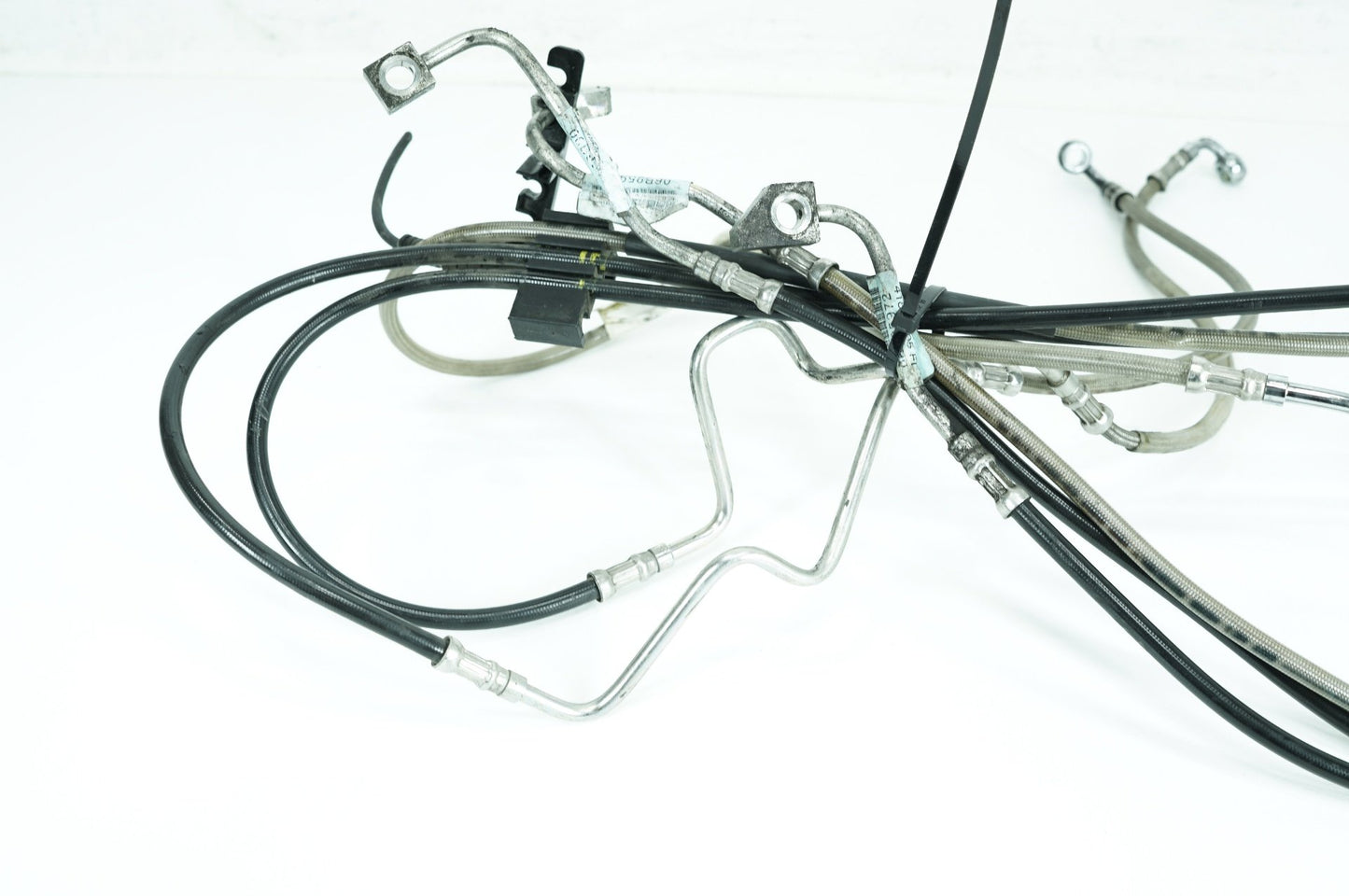 2007 - 2016 Harley-Davidson Touring CVO Electra Screamin Eagle Front Brake Hose Line Pipe ABS 41800206