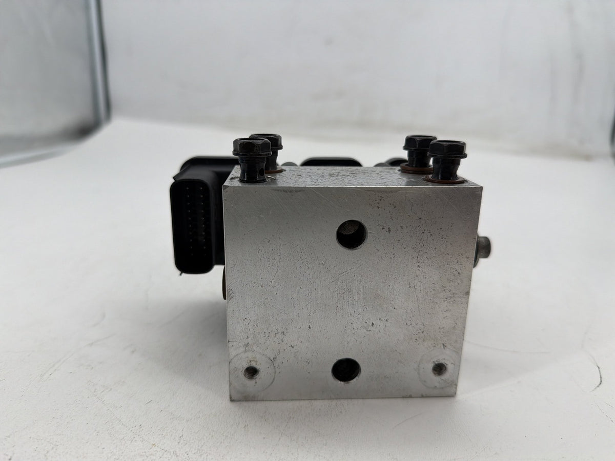 2011 Harley Electra Glide Touring Ultra OEM ABS Brake Pump & Control Module