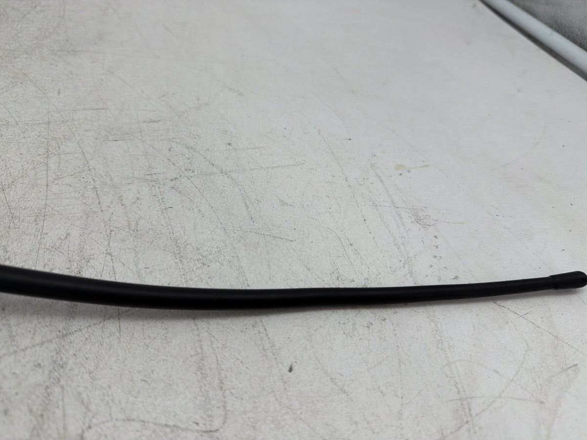 2010 Harley Electra Glide Touring Ultra OEM Audio Radio Antenna Mast FM AM