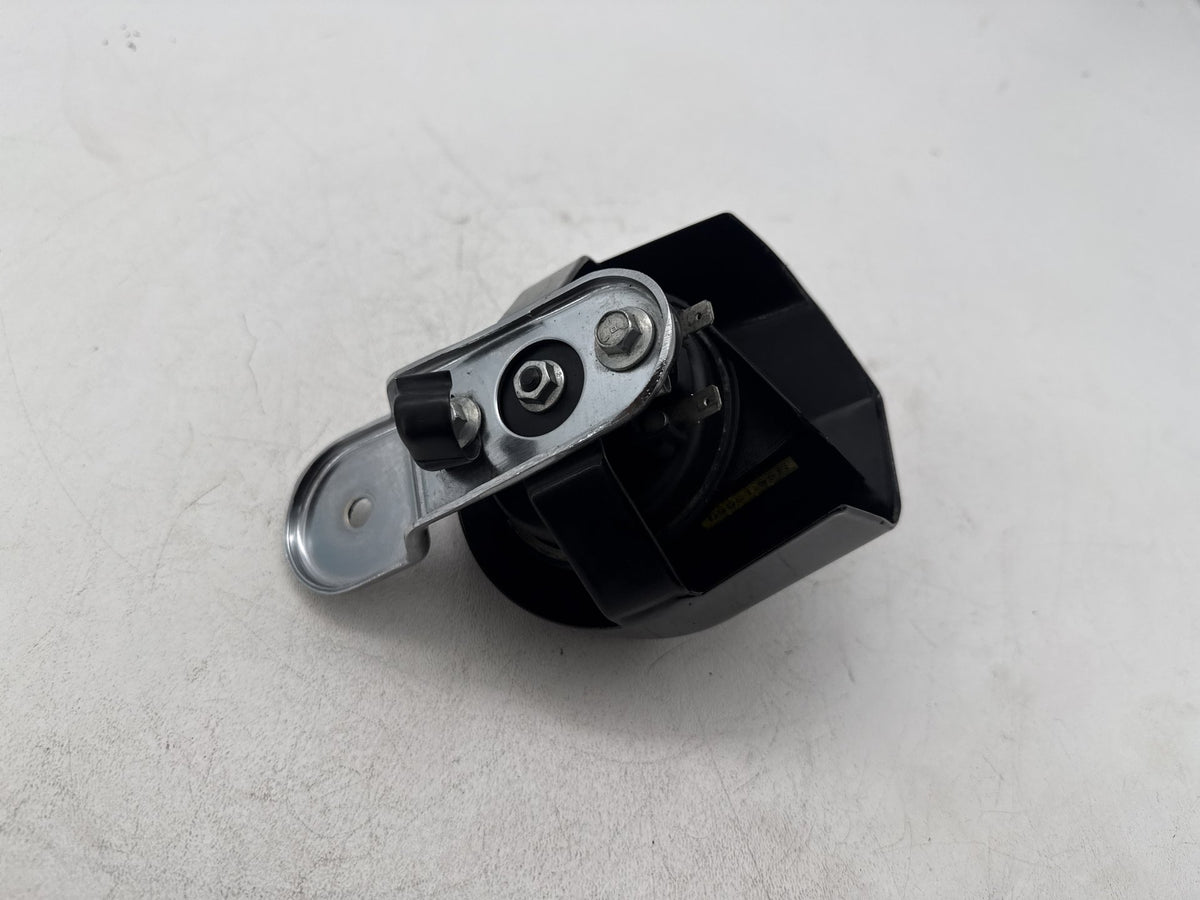 2014 Harley Softail Slim FLS OEM Horn Signal Klaxon w/ Black Cover Cap Trim