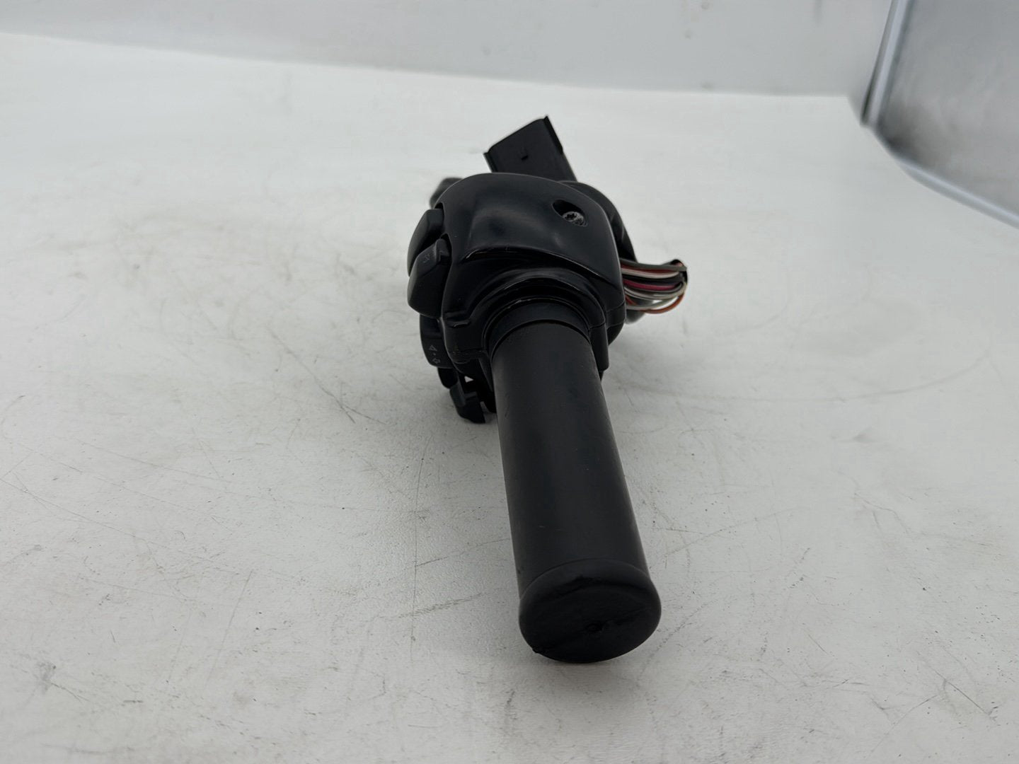 2008 Harley Touring FLHTCU Electra Glide Ultra OEM Right Engine Start Kill Switches Controls