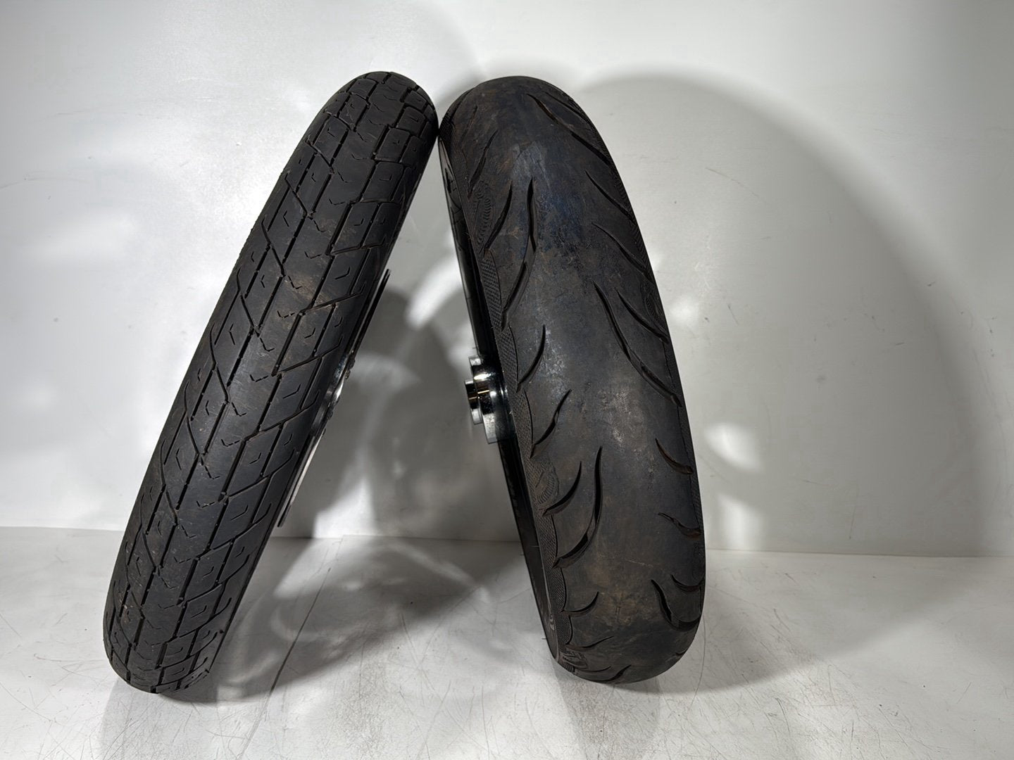 1999 - 2006 Harley-Davidson Dyna Low Rider Front & Rear Wheel Rim Tire MT90B16, 90/90H19 52H, 16" 19"