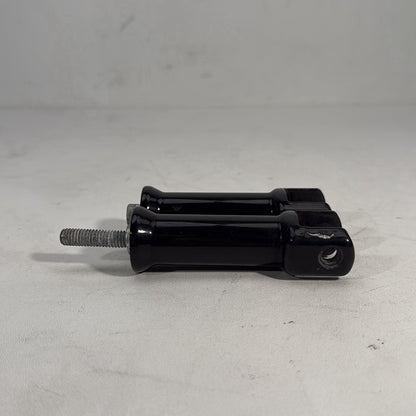 2017 - 2026 Harley-Davidson Softail Heritage Classic 114 Left Right Foot Rest Peg Support Bracket 50500744