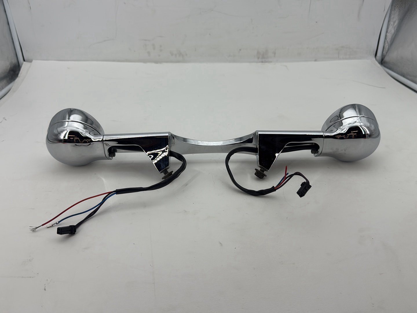 2011 Harley Road King Touring FLHRC Classic OEM Rear Left & Right Turn Signals