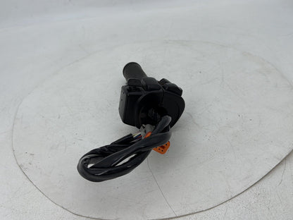 1999 - 2006 Harley-Davidson Touring Electra Glide Ultra Left Turn Signal Headlight Switches Controls 71685-06A