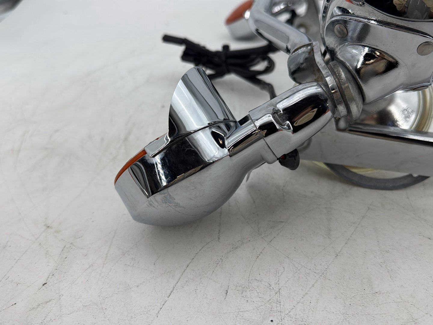 2005 Harley Heritage Softail Classic Front Turn Signal Indicators Aux Light Bar