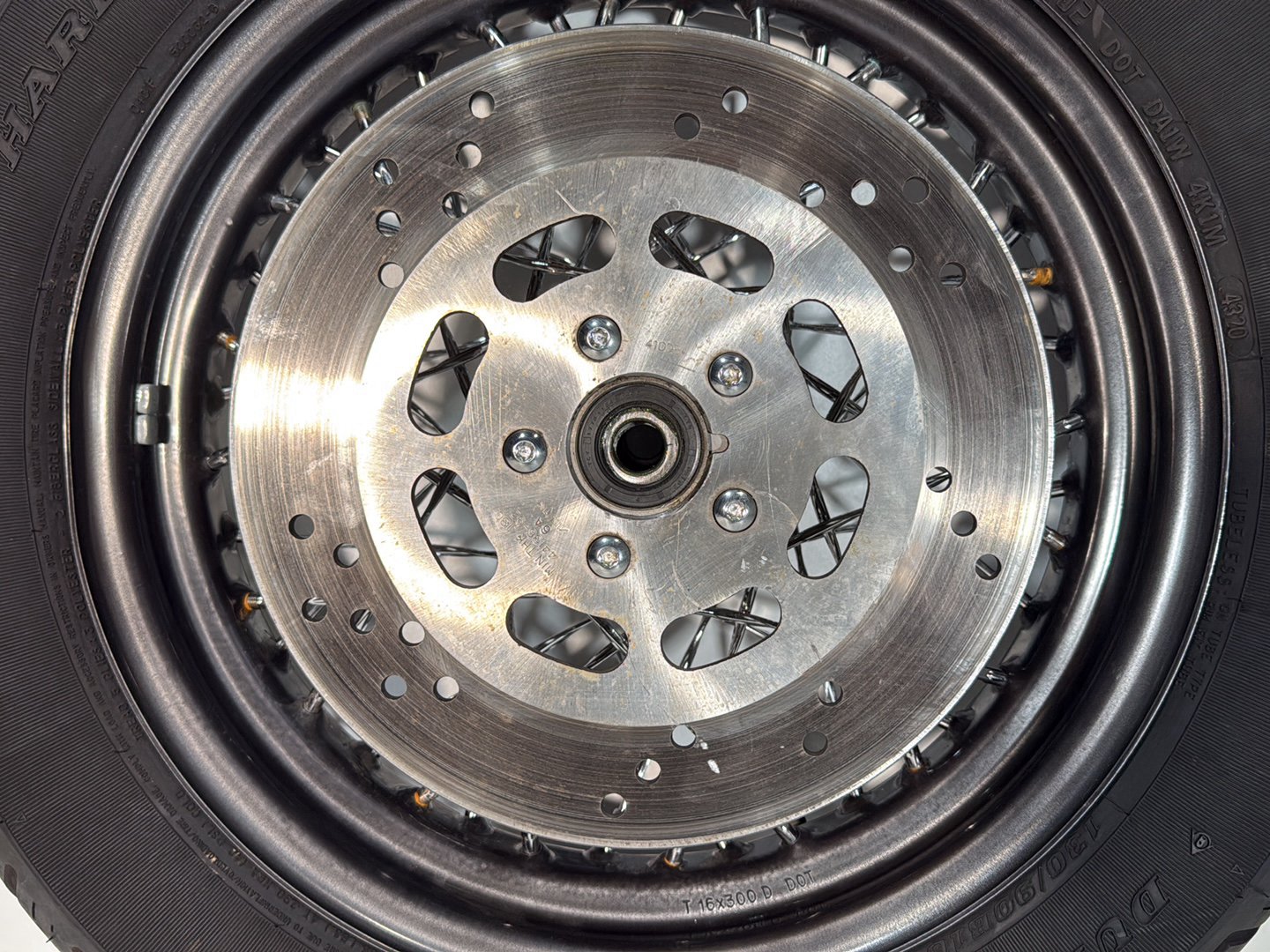 1986 - 1998 Harley-Davidson Softail Heritage Classic Front Wheel Rim Tire Spoked 43005-86C
