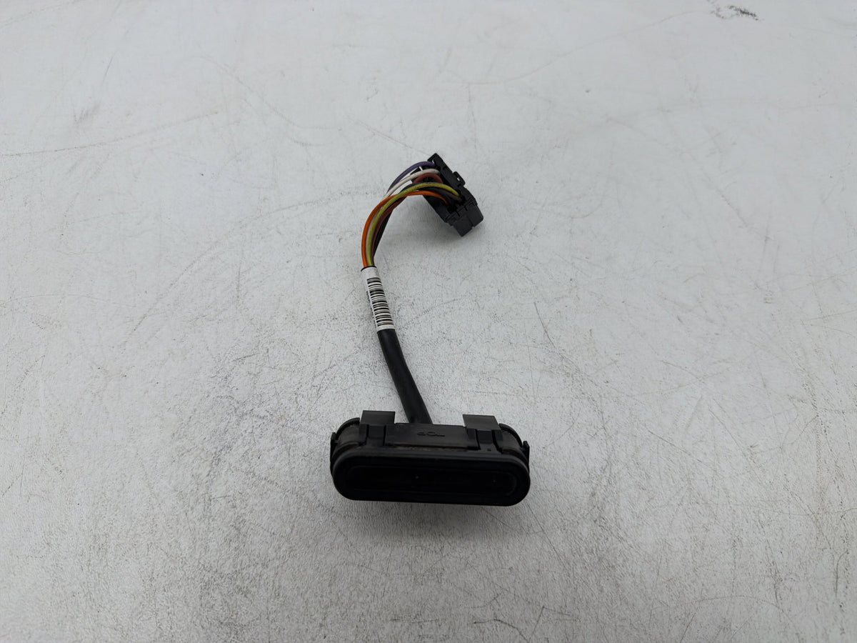 13 Harley Street Glide Touring FLHX OEM Dash Indicator Lamp Wire Plug 68789-96A