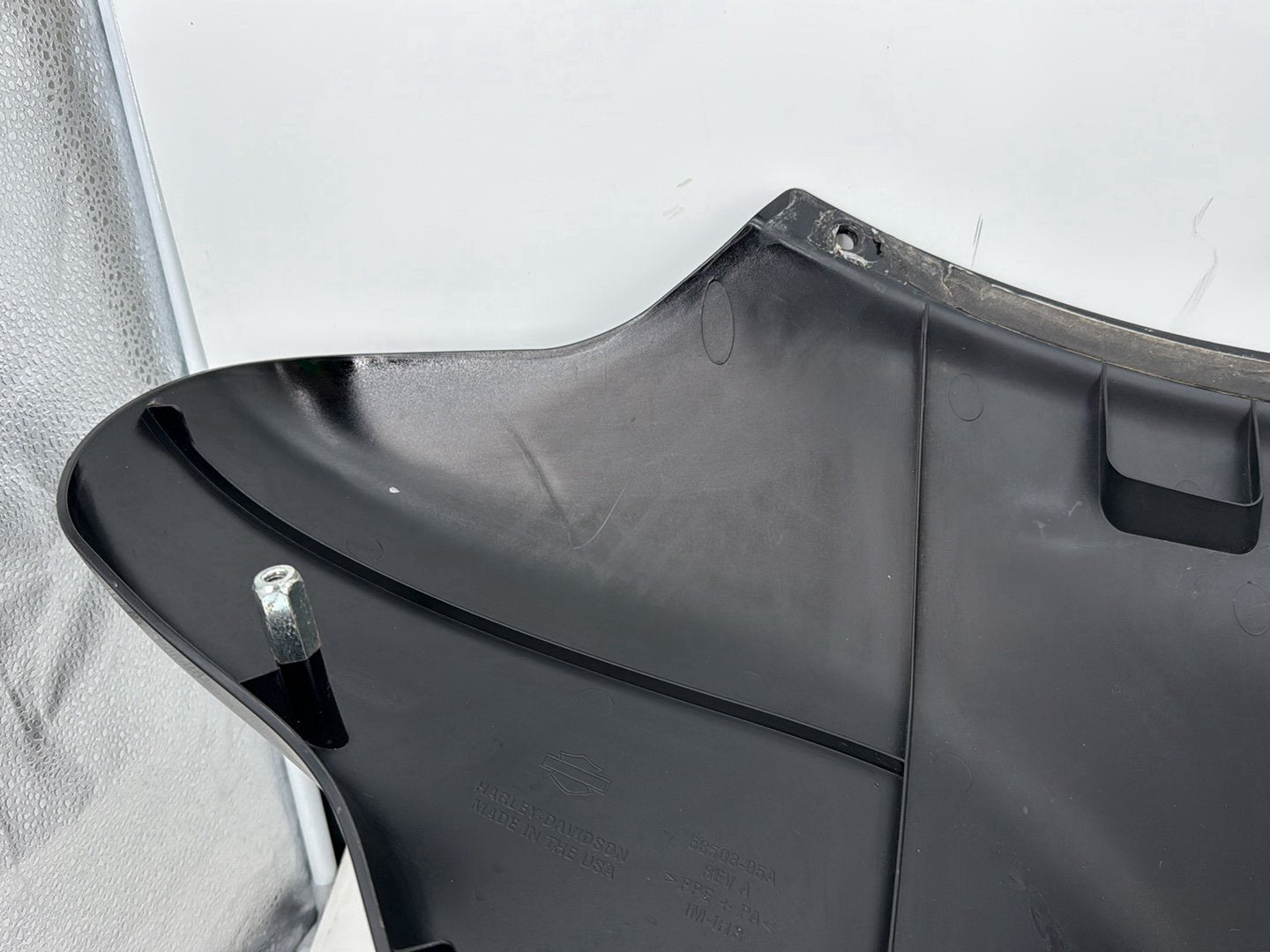 2008 Harley Touring FLHTCU Electra Glide Ultra OEM Front Outer Batwing Fairing Cover