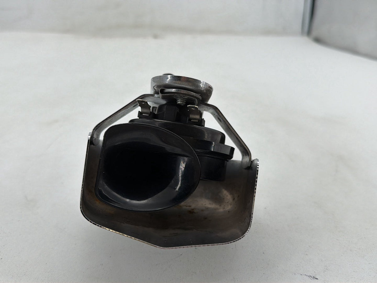 2007 Harley Street Glide Touring FLHX OEM Horn Signal Klaxon Chrome Cover
