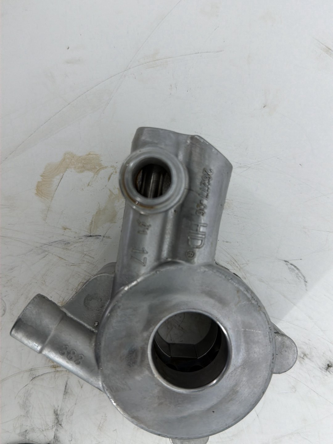 2013 Harley Touring Electra Glide Ultra Twin Cam Engine Oil Pump Cover 26277-06