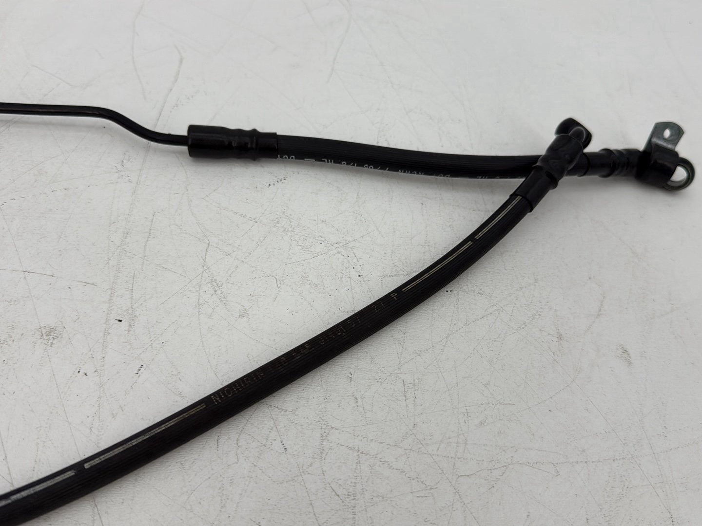 2006 Harley Sportster XL883C 883 Custom OEM Front Brake Hose Line Pipe