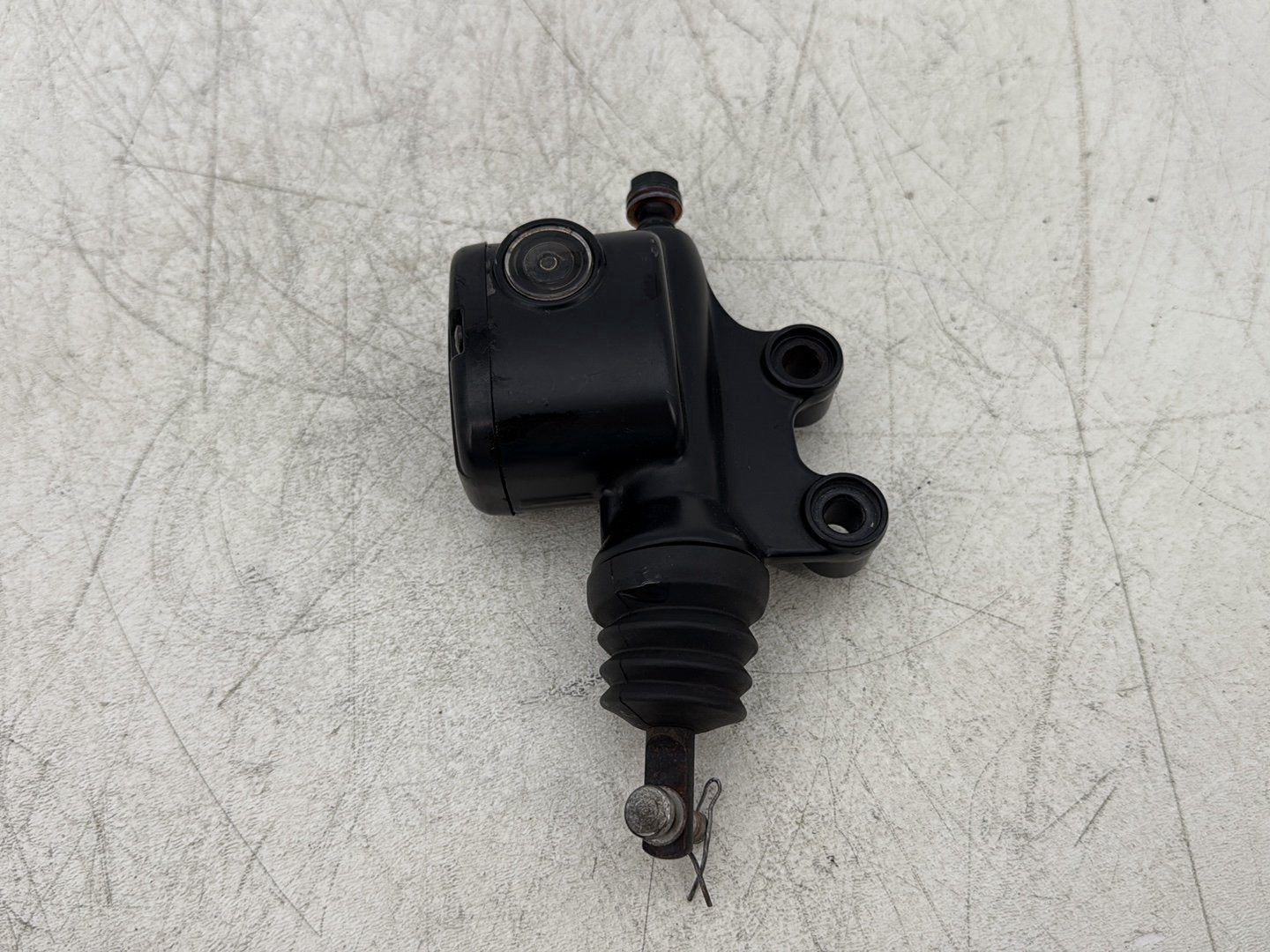 2011 Harley Street Glide Touring FLHX OEM Rear Brake Master Cylinder Reservoir
