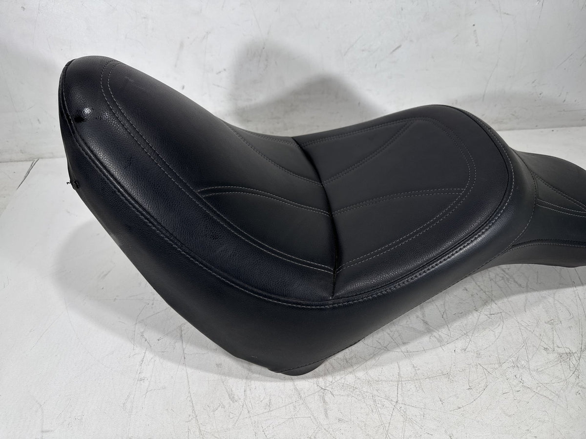 02 Harley Heritage Softail Classic Passenger Rider Driver Seat Saddle SADDLEMAN
