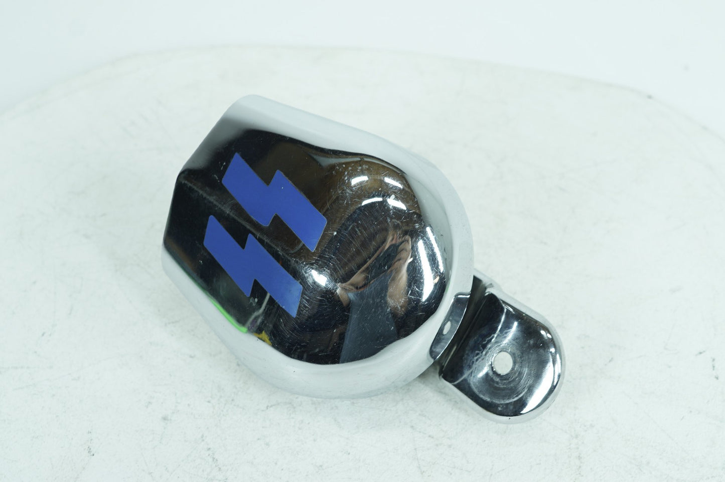 2000 - 2006 Harley-Davidson Softail Deuce Horn Signal Klaxon Chrome Cover 69012-93A