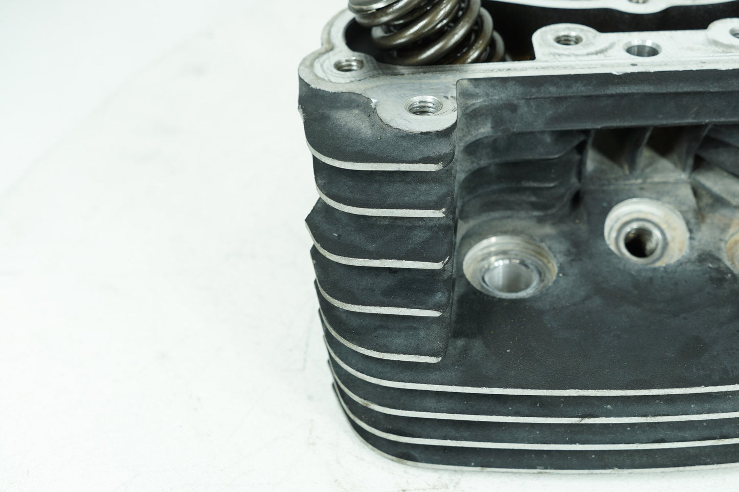 1999 - 2006 Harley-Davidson Touring Road King Classic Rear Twin Cam Engine Cylinder Head 16725-99