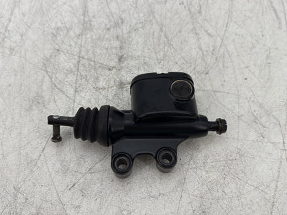 2016 Harley Road King Touring FLHR OEM Rear Brake Master Cylinder Reservoir