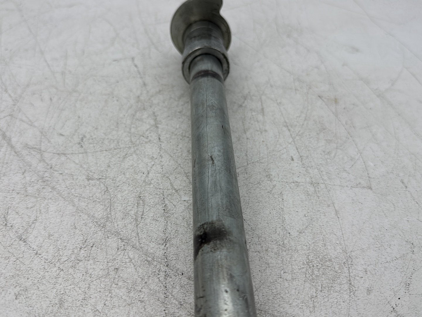 2005 Harley Electra Glide Touring Ultra FLHTCUI OEM Rear Wheel Axle Bolt Shaft